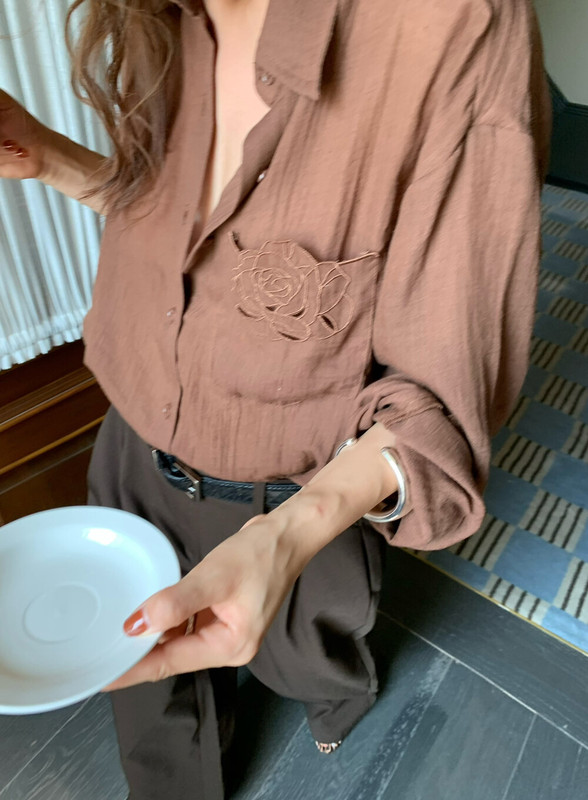 2025秋季新款 松弛有度 老钱风棉麻长袖衬衫女百搭通勤绣花衬衣|undefined