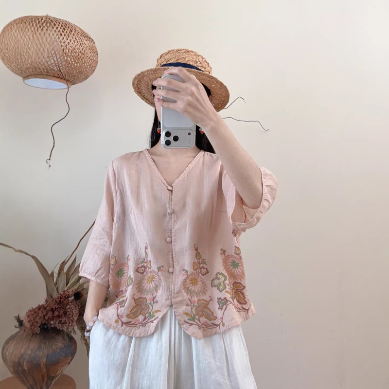 New Chinese-Style Artistic Lace Embroidery Shirt 2026 Summer New V-Neck Half-Sleeve Loose Cardigan Elegant Top