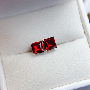 Factory wholesale explosions natural garnet earrings S925 silver inlaid main stone 6*6 selling Europe and the United States a generation of hair