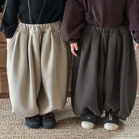佳叶童品2025儿童冬季净色一体绒灯笼裤男女宝宝加厚宽松裤阔腿裤