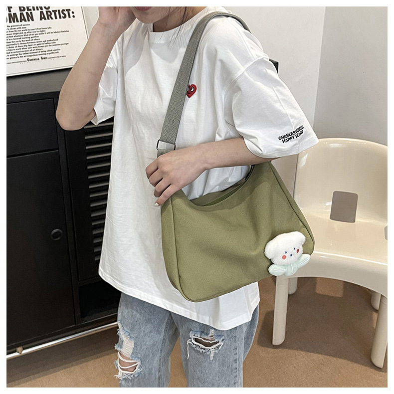 "2024 Autumn New Style Japanese sweet and fashionable single-shoulder bag, simple and cute crossbody bag, one-piece consignment. undefined