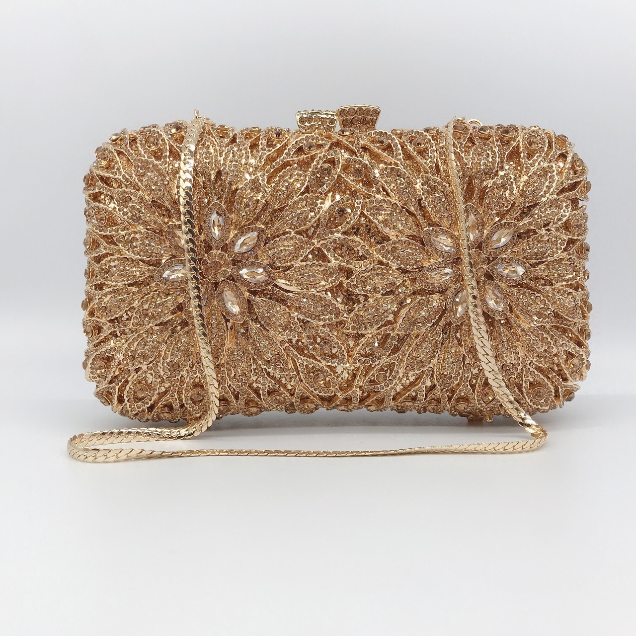 Ventas transfronterizas de metal de diamantes bolsas de cena, vestidos de banquete de damas, bolsas de moda de mano de diamantes