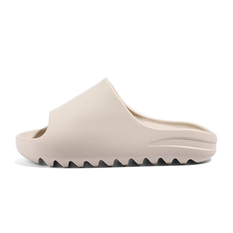 Zapatillas de mierda para hombres de verano nuevas parejas caseras de playa antideslizantes zapatillas deportivas de lavado para mujeres