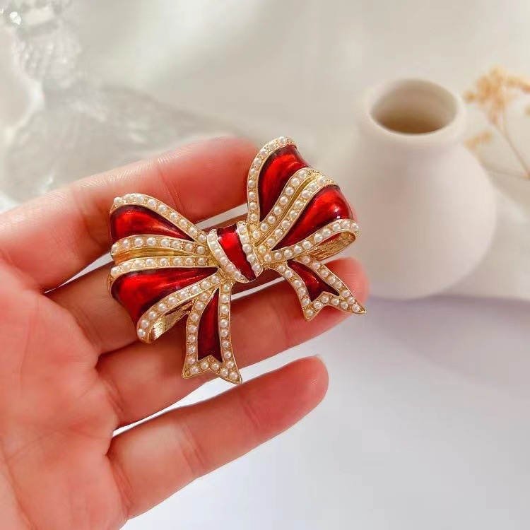 Retro Palace French Bow Brooch for Women, Fashionable Small Fragrance Enamel Corsage Brooch, Wholesale in Stock