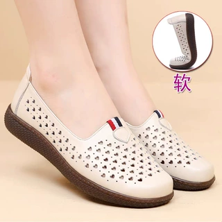 真皮妈妈凉鞋女平跟牛筋软底镂空洞洞鞋夏季新款中老年单皮鞋