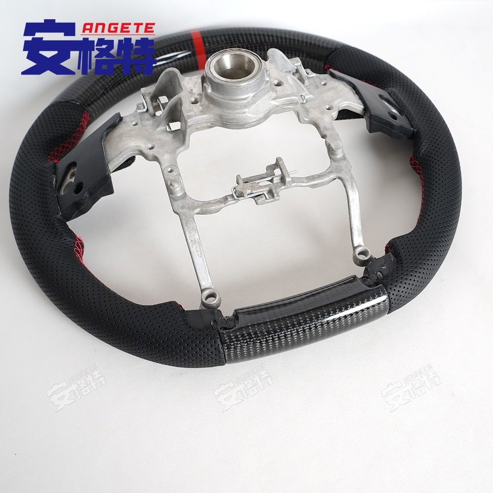 Suitable for the New Toyota Tacoma Tacoma/Tundra Real Carbon Fiber Car Steering Wheel Modification