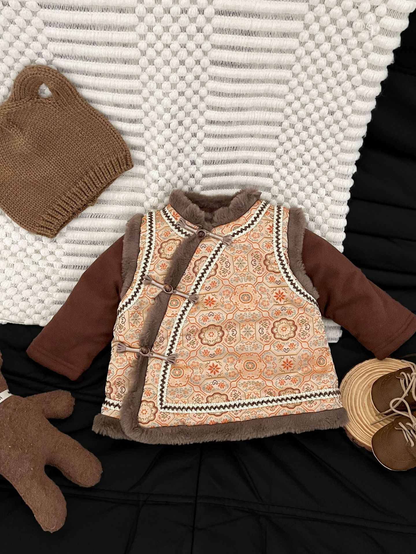 Ropa de Año Nuevo para niños y niñas Tang ropa de abrazadera de caballo para niños otoño y invierno estilo de diseño retro Jacquard retro algodón entrelazado chaleco de ropa Han