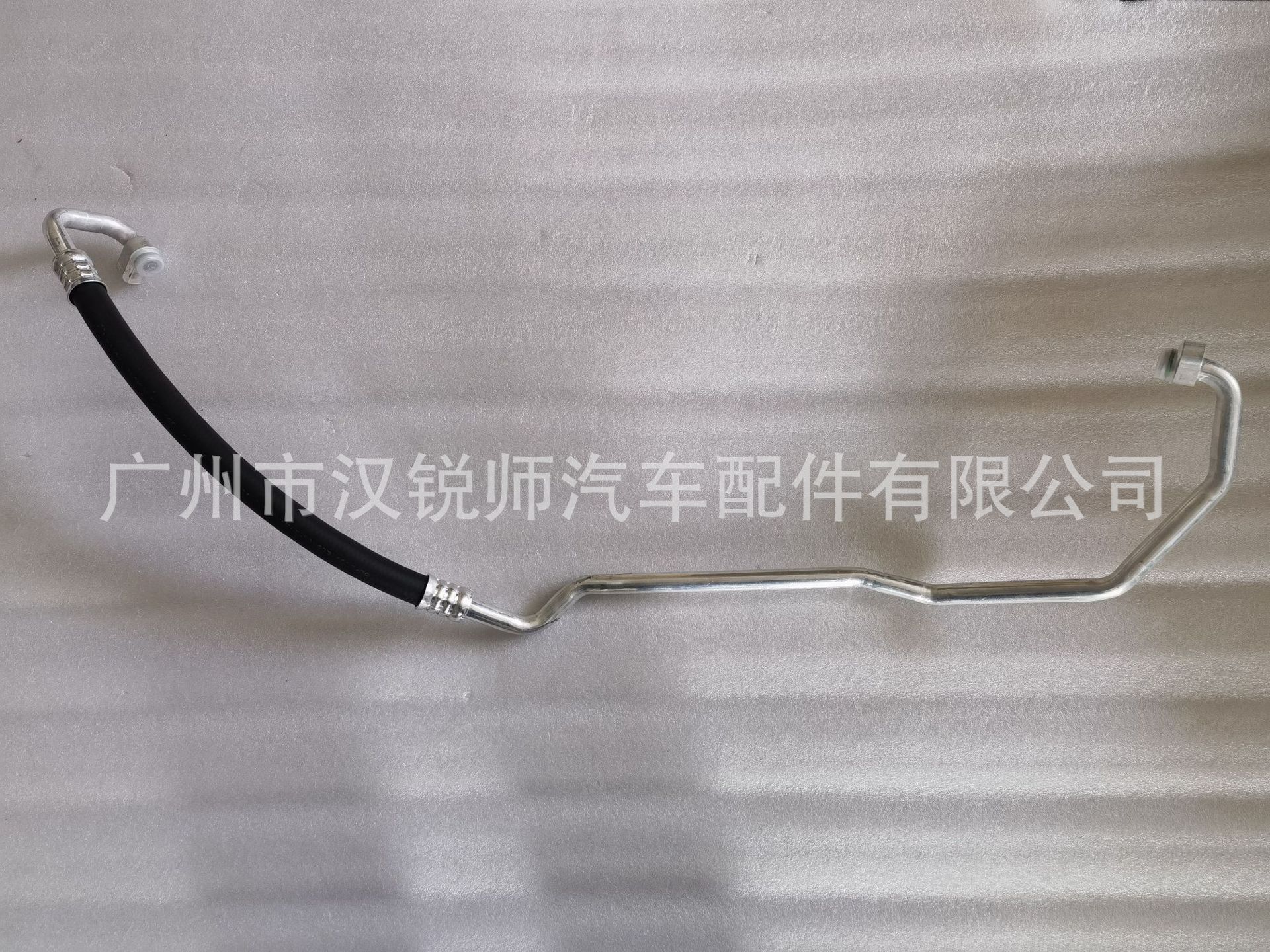 88704-0KG20 подходит для нового шланга кондиционера автозапчастей Toyota Hilux HILUXREVO.