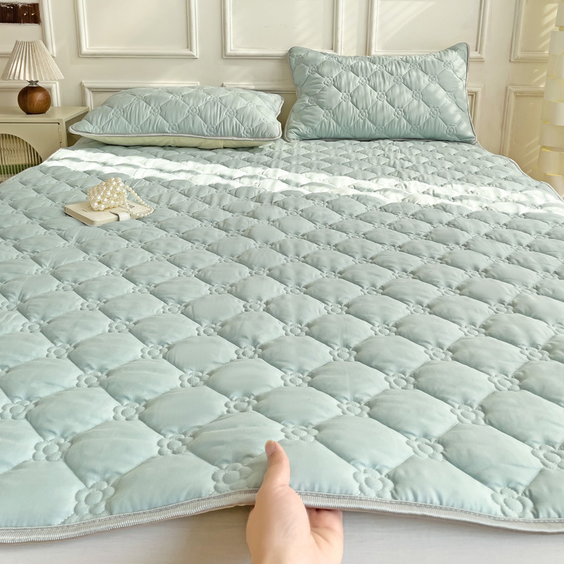 in stock Flower Class A Quilted Bed Pad Bed Cushion Thin Mattress Dustproof Bedspread Mattress Home Mattress