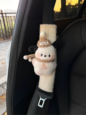 belt shoulder pad car cute: Seat belt shoulder pad - ka-hat-scarf-pacha-dog-head-white-lambswool-shoulder-pads