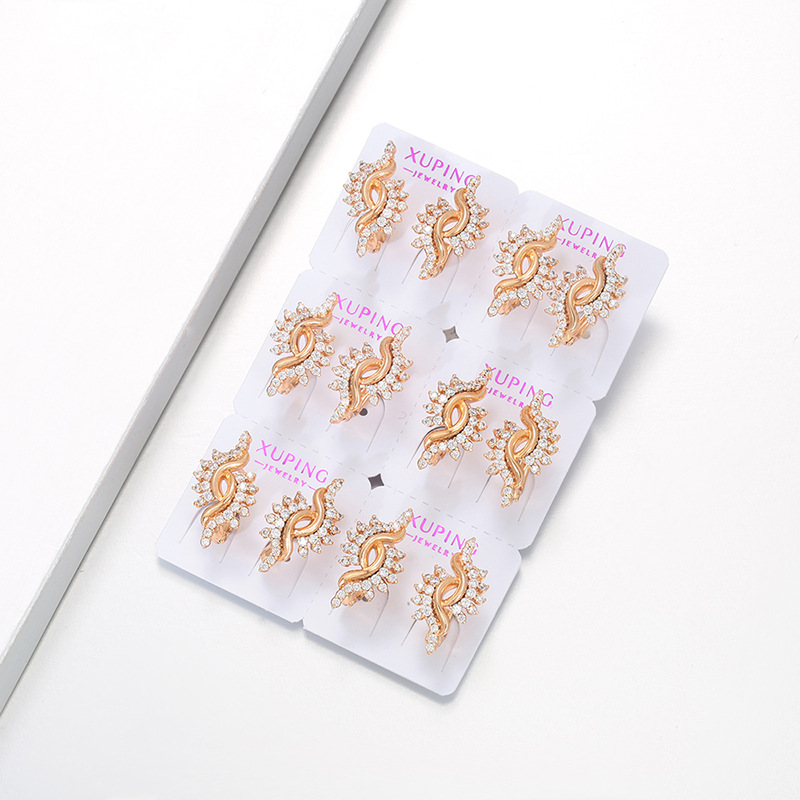Aretes de Hebilla Retro con Gemas Sintéticas de Aleación, Chapado en 18K, para Mujer