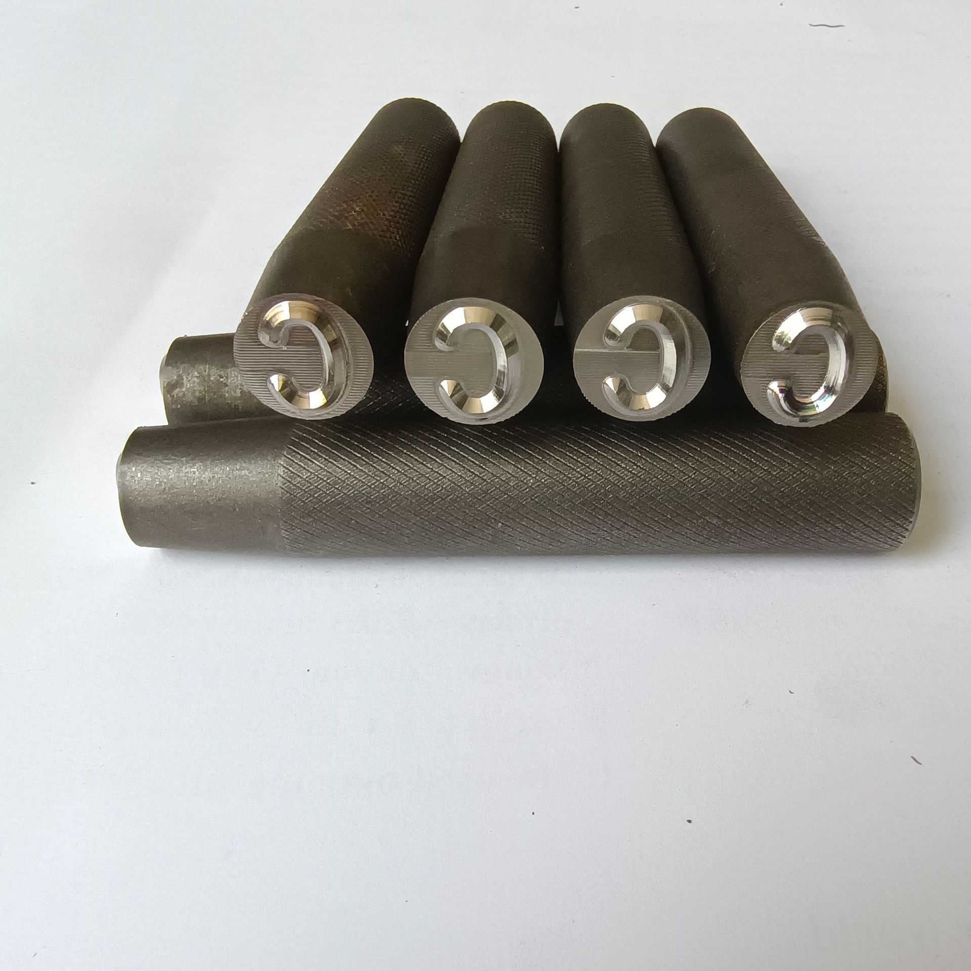 비표준 강철 인쇄 특수 모양의 강철 보석 강철 인쇄 강철 인쇄 강철 인쇄 강철 인쇄 펀치 오목 볼록 금형