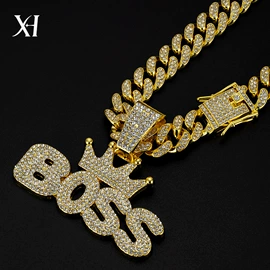 项链;腰链;吊坠