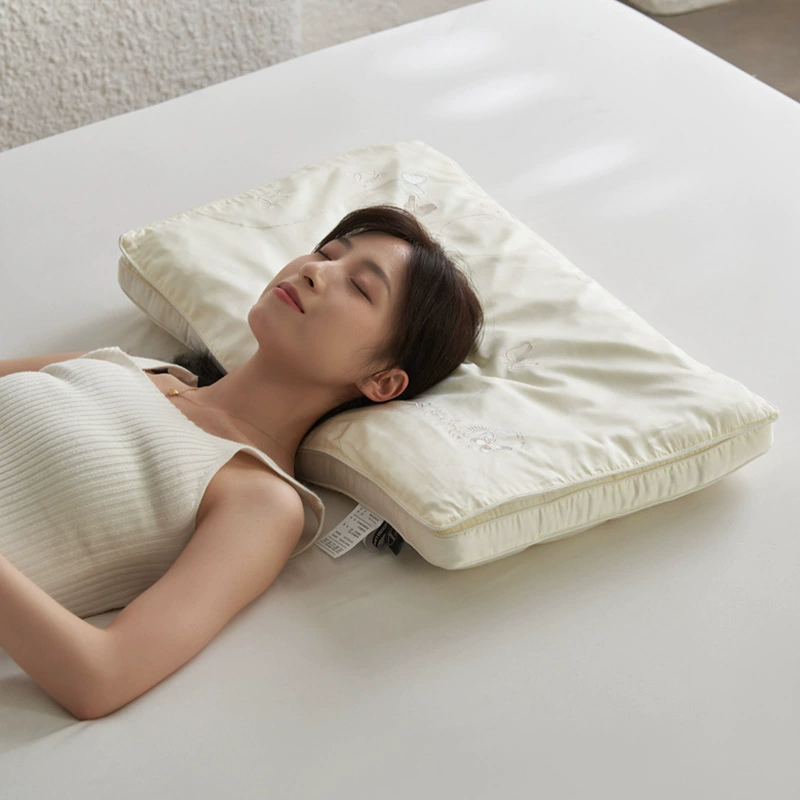 Новый 2024 год Butterfly Manor Single Silk Pillow Comfortable Neck Protection Soft Pillow Sleeping Pillow Core Embroidered Three-dimensional Pillow++