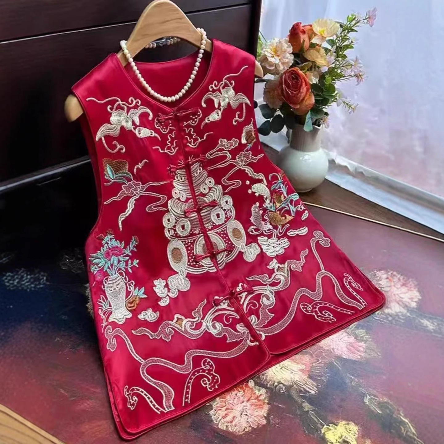 Retro Chinese Style Disc Button Vest Spring and Summer Acetic Acid Forged Silver Thread Embroider New Chinese Style Vest Vest for Women