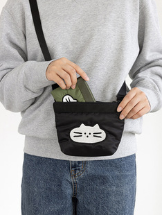 Cartoon cute shoulder bag, small bag for men and women, nylon one-shoulder bag, South Korea
