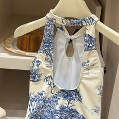 2024女童夏季中式旗袍泳裝女寶寶連體高級感吊帶水墨畫溫泉游泳衣