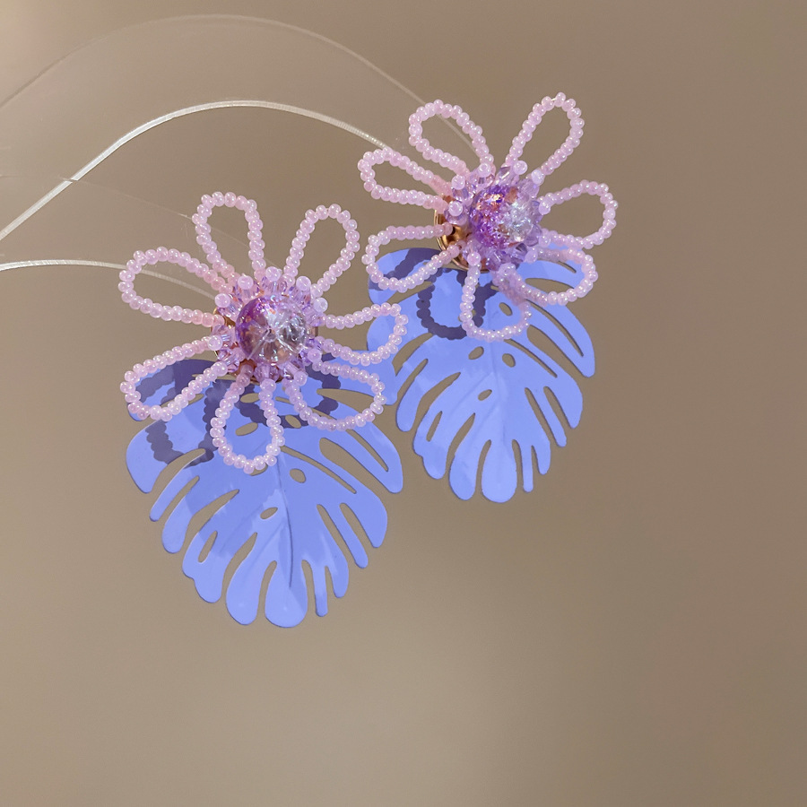 Pendientes de flores de color dopamina Pendientes dulces y frescos de primavera y verano Pendientes pequeños y elegantes de alta gama para mujer