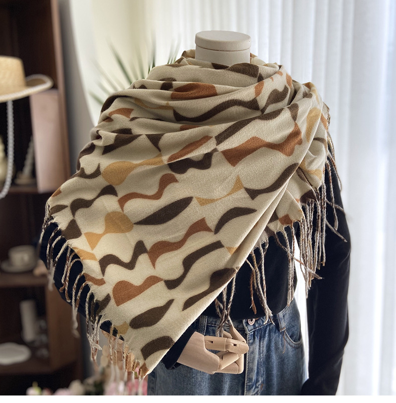 Femmes Style Classique Bloc De Couleur Imitation Cachemire Impression Gland Foulard display picture 3