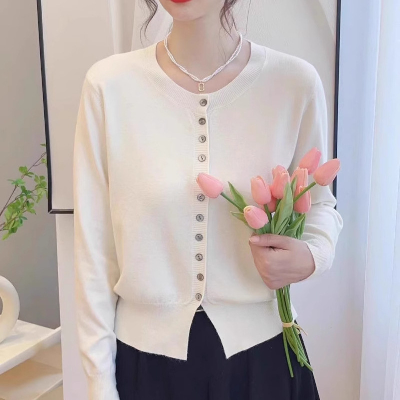 2025 Spring Hong Kong Style Knitted Sweater Cardigan for Women, Youthful and Elegant Long Sleeve Fashionable Versatile Base Layer