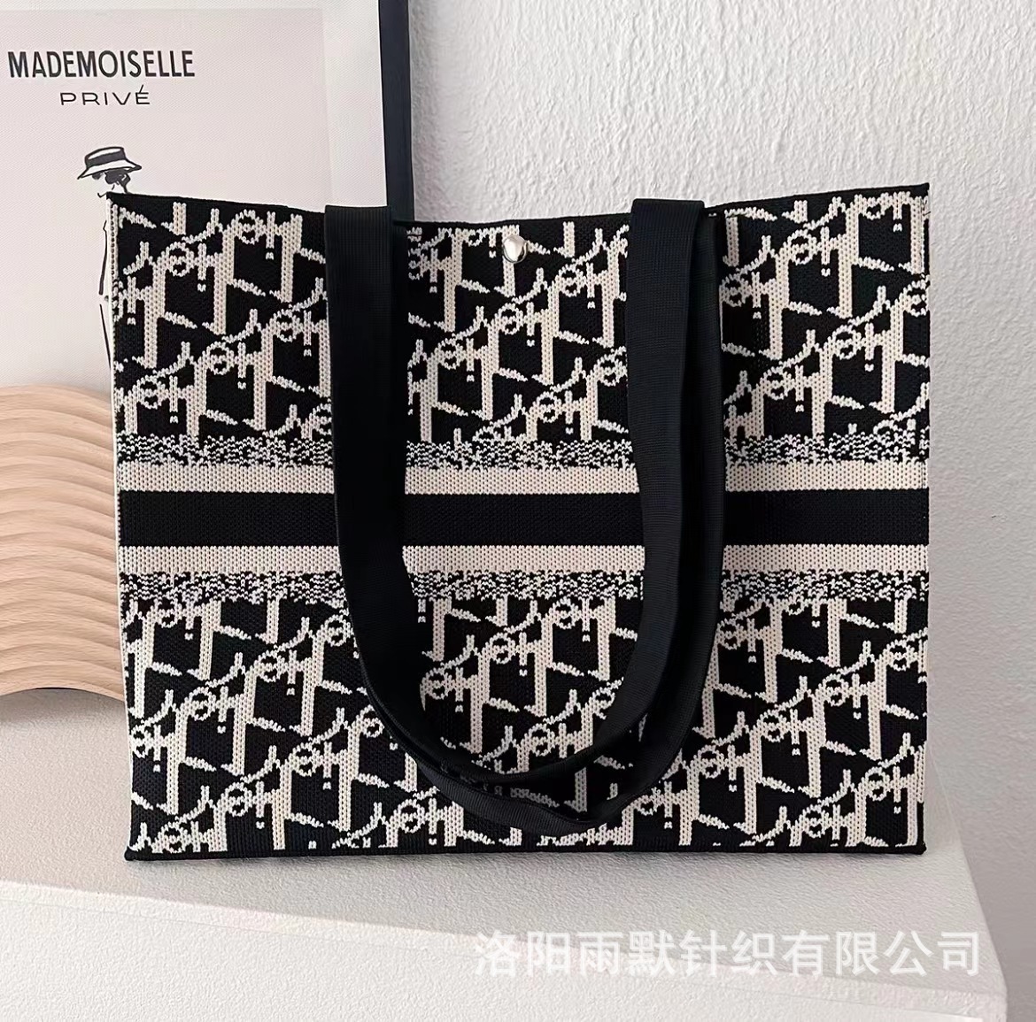 2025 bolso de hombro de pata de gallo rosa de alta calidad popular para mujer nuevo bolso portátil de punto de gran capacidad de moda