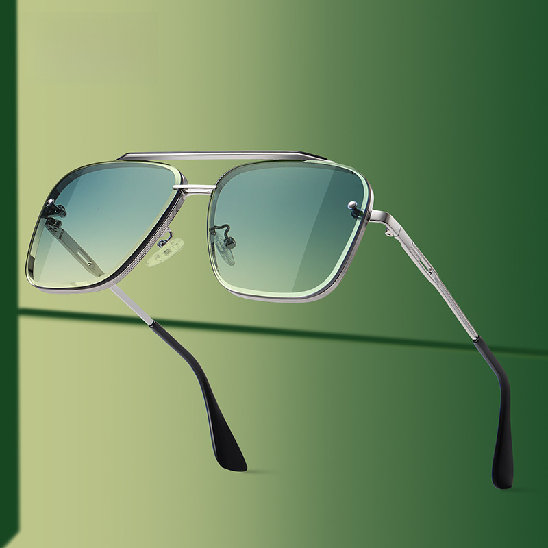CALUDDR new gradient sunglasses