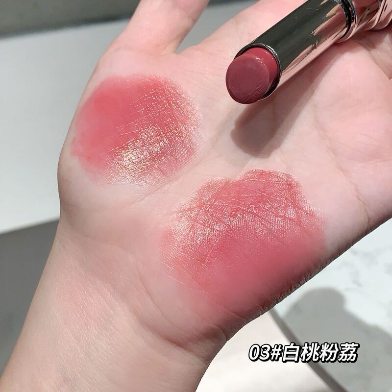 赤い本の爆発的な保湿口紅のつや消しの霧の顔は唇のクリームを潤して色が落ちにくいです。|undefined