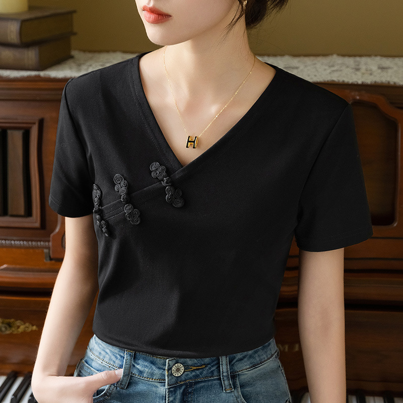 Camiseta de manga corta para mujer verano 2023 Nueva Camiseta de algodón con cuello en V de clavícula abierta para mujer Top retro chino con hebilla image 4