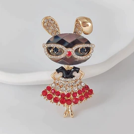 胸针;项链;耳环