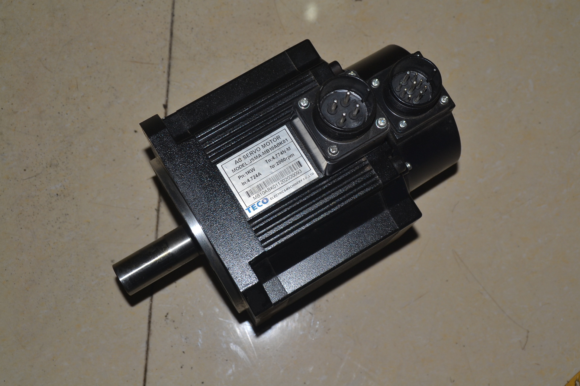 东元 JSMA-MB10ABK01 1000W 2000转 22mm轴  130伺服电机