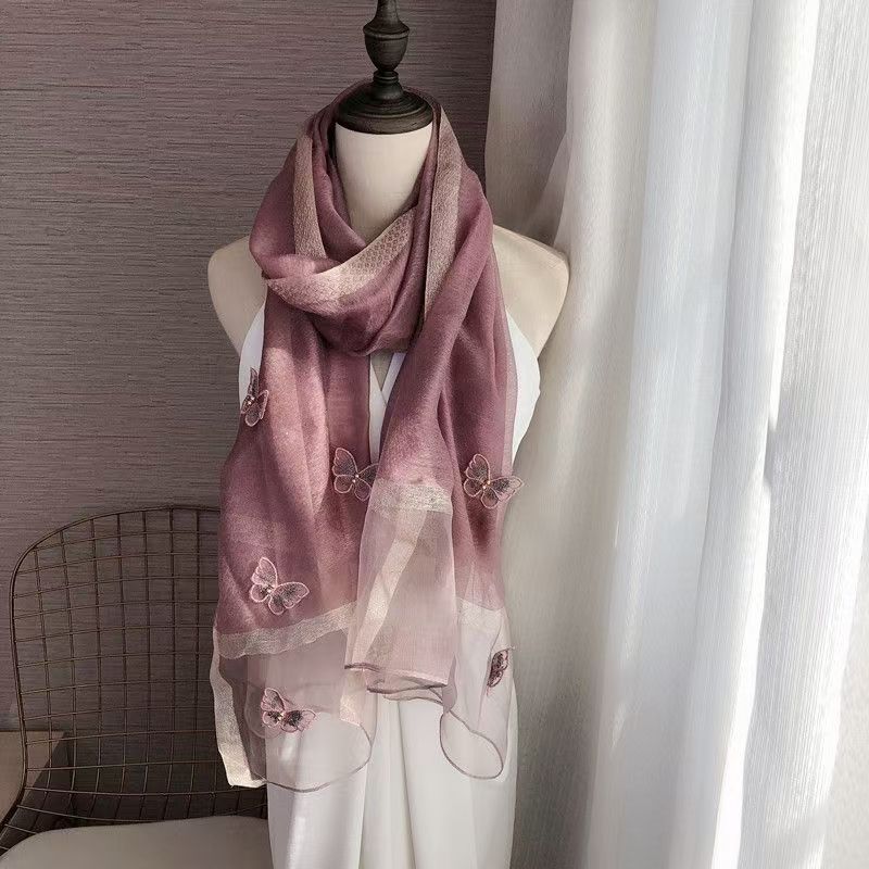 秋と冬の韓国シルクスカーフ女性用模擬シルクファッション立体蝶刺繍薄いガーゼスカーフ母親のギフト|undefined