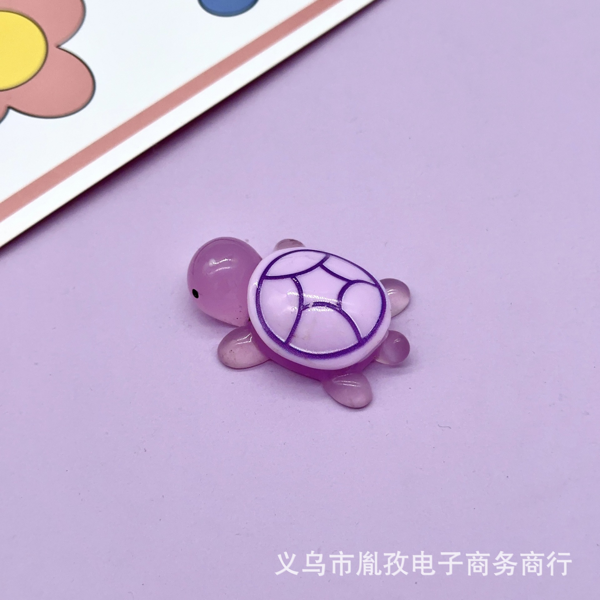 Caricatura estereoscópica tortuga de luz nocturna para tocar DIY accesorios de joyería puede hacer bolsas ciegas creativas en vivo lotes de ventas calientes