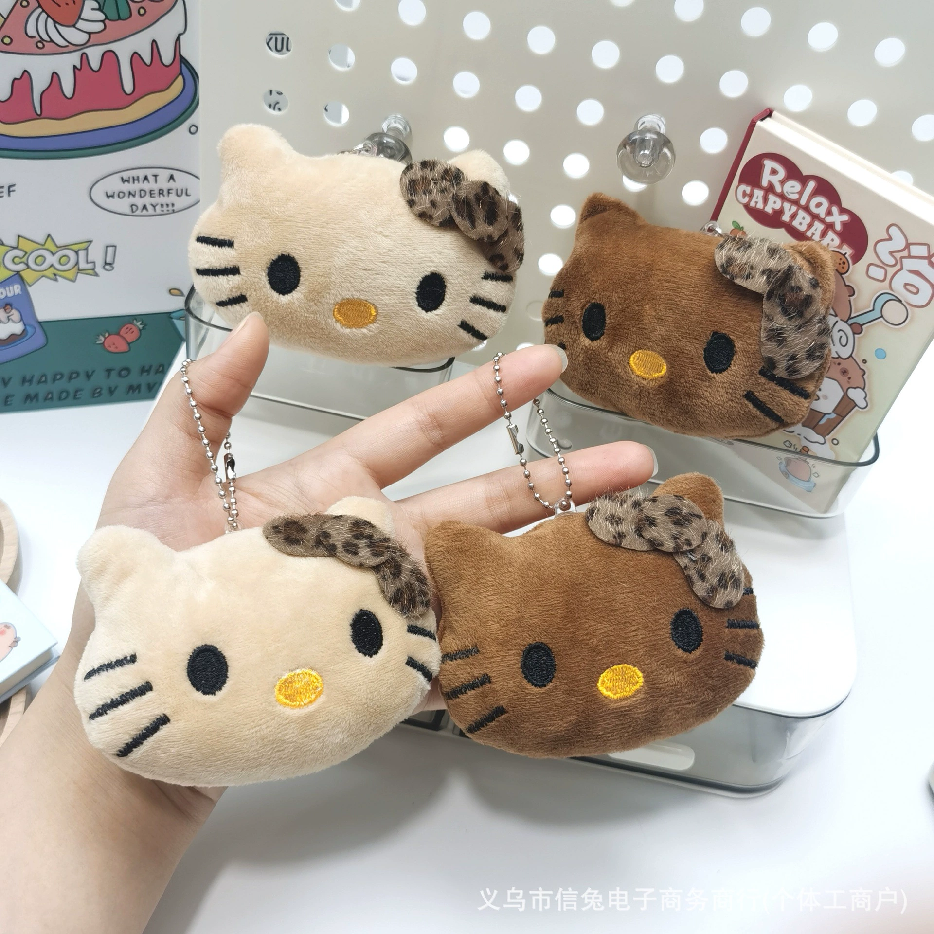 Симпатичные леопардовые KT cat скрипит кулон черный кожаный плюшевый брошь KT коричневый кошка брелок сумка декоративные аксессуары