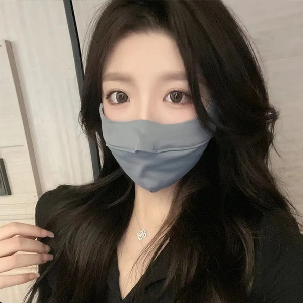 Summer thin breathable silk medical mask