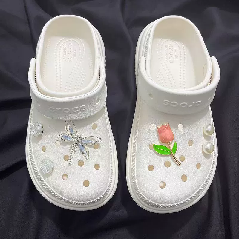 Сапоги Mengfu Galaxy Flowers Croc Shoes DIY Аксессуары Летние маленькие свежие цветы обуви Адаптированы к Zhibi Star Crocs Shoes Цветы обуви