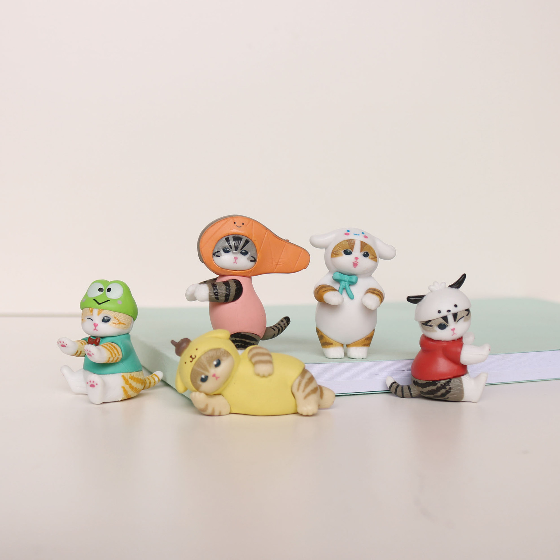 5 tipos de gatos de peluche de 4-5 cm