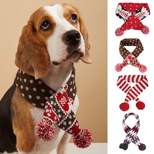Cross-border Christmas Knitted Elk Striped Fur Ball Pet Scarf Cat Dog Koki Gold Hair Scarf Teddy Scarf