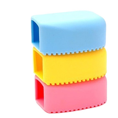 Factory direct sales super popular hand-held candy color mini silicone laundry brush washboard lightweight cleaning brush