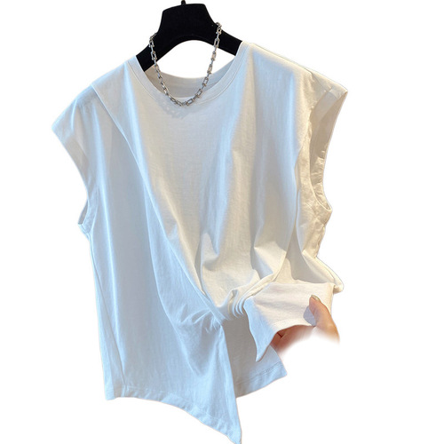 Sleek, niche-design sleeveless T-shirt for women—loose fit, casual style, effortlessly versatile, with an elegant, offbeat twisted fly-pleat design on the sleeves.