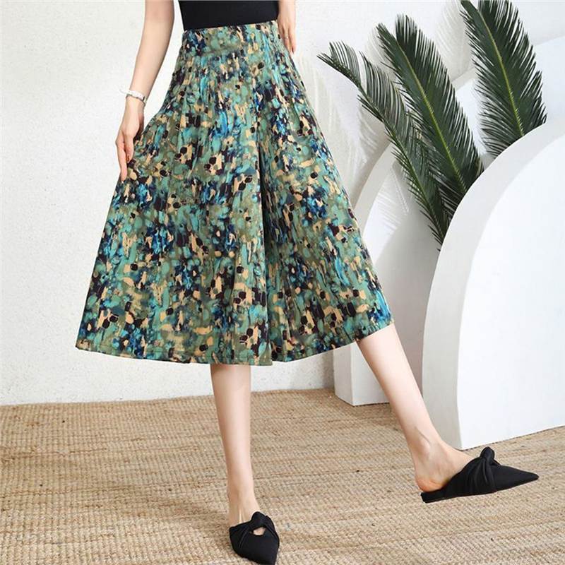 Big Sale New Mom Culottes Shorts Summer Middle-Aged and Elderly Women's Pants Fashionable A-Line Skirt Floral Three-Point Thin Culottes