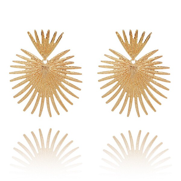 elegant fashionable earrings