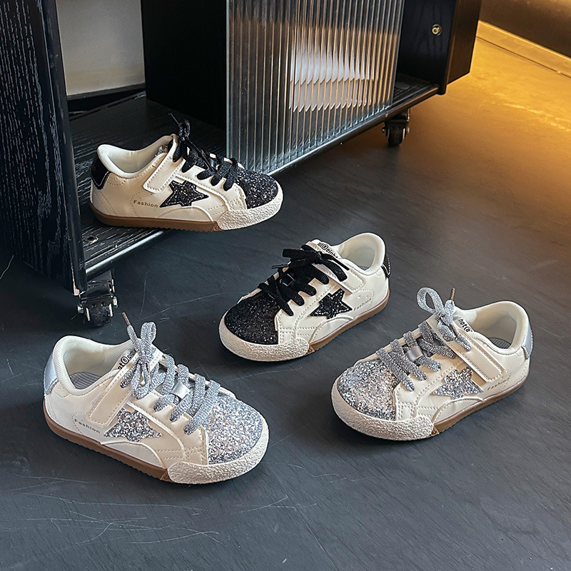 Girls' Soft-Soled Training Shoes 2026 Spring New Model Children's Star Sequin Versatile Sneakers Girls' Non-Slip Sports Shoes Girls' Soft-Soled Training Shoes 2026 Spring New Model Children's Star Sequin Versatile Sneakers Girls' Non-Slip Sports Shoes