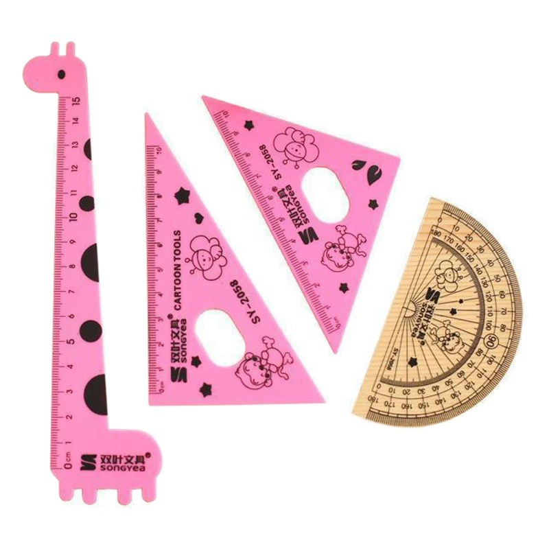 Учащиеся начальной школы обменивают призы на подарки на детский день