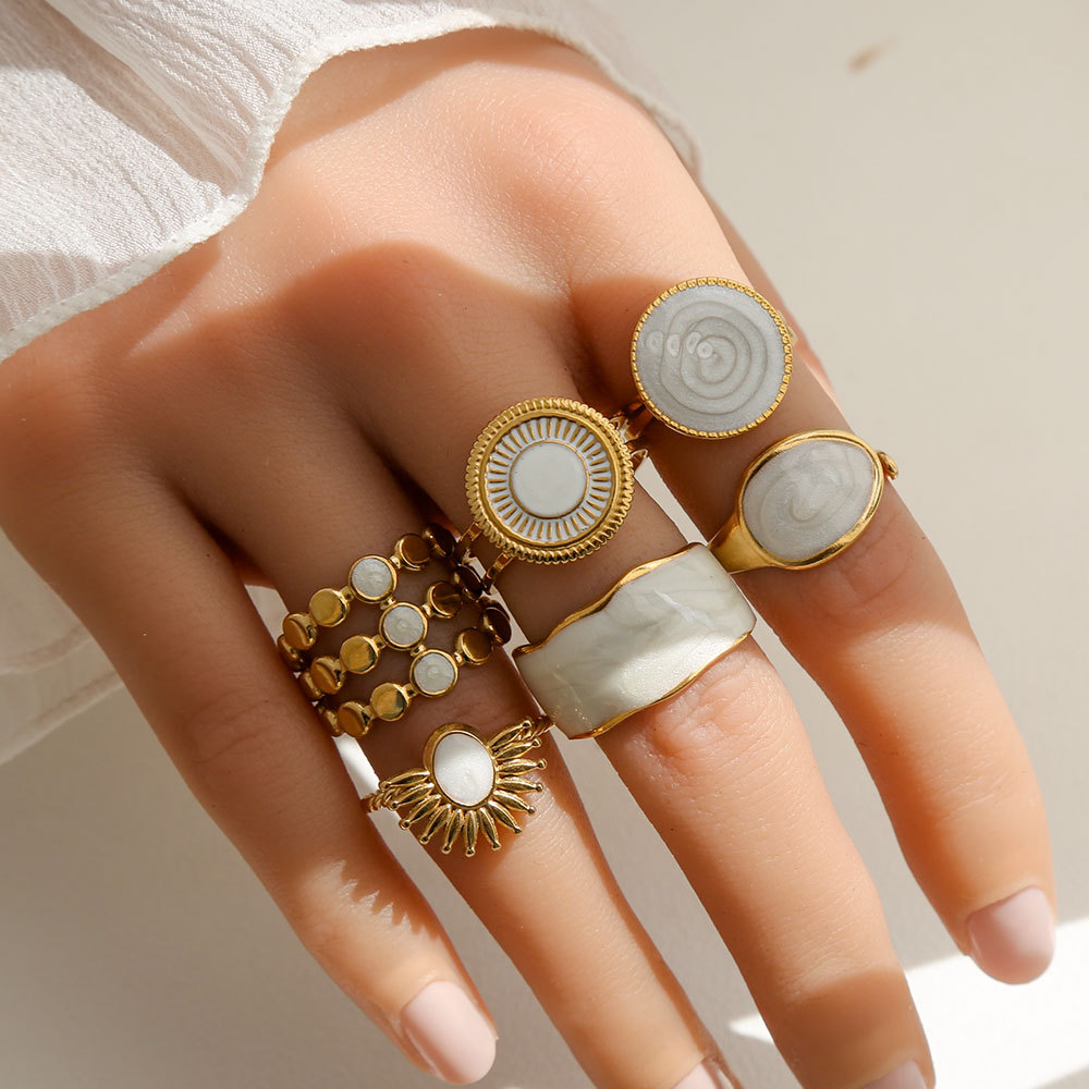 Minimalistisk ring i rostfritt stål för kvinnor vintage stil_voghion.com