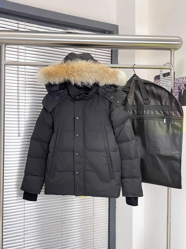 Men Coyote Fur Hooded29# Wyndham parka jiacket fur and badge|undefined