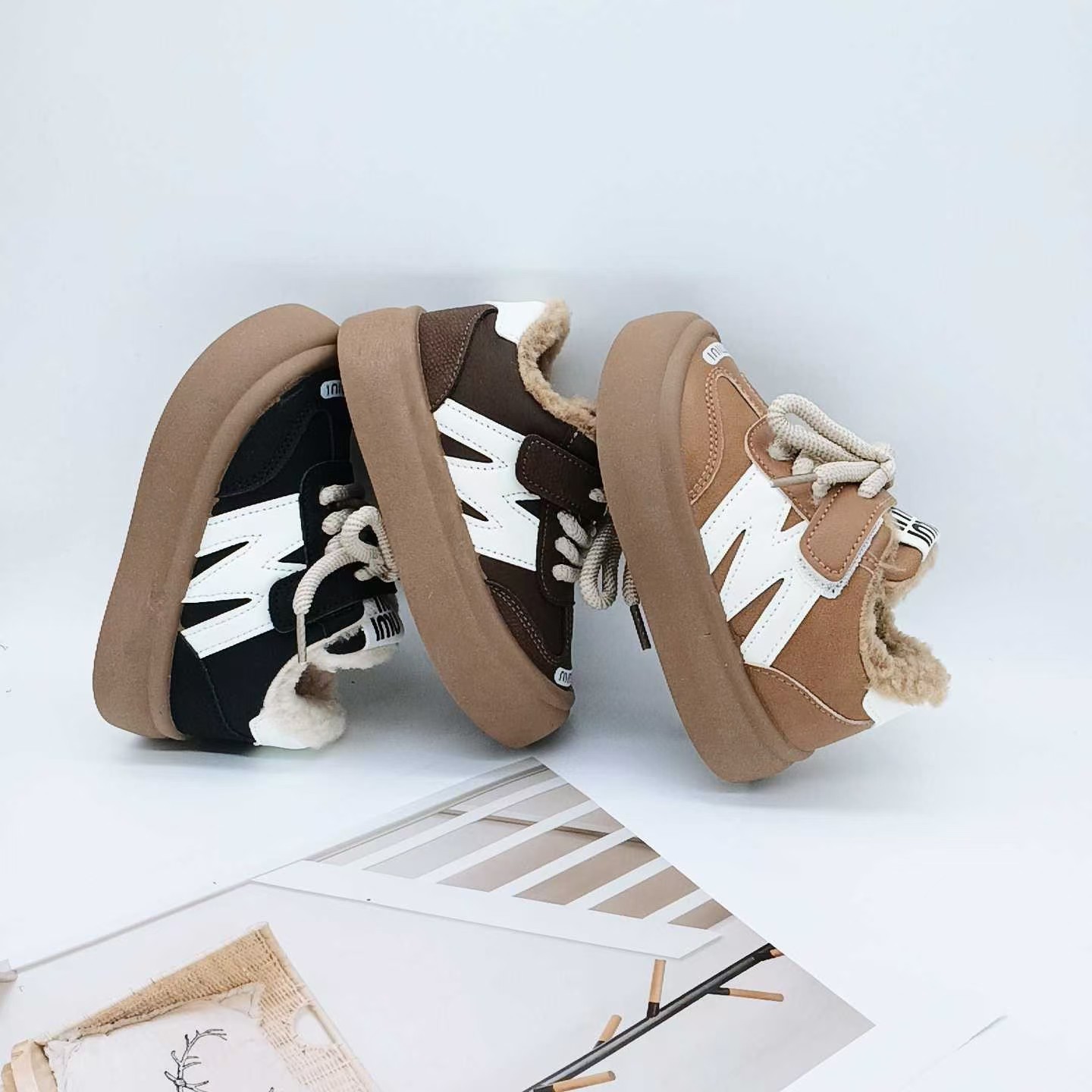 2025 invierno nuevos zapatos casuales para niños zapatos para niños zapatos para padres zapatos para niños mayores zapatos para correr zapatos de lana para niños