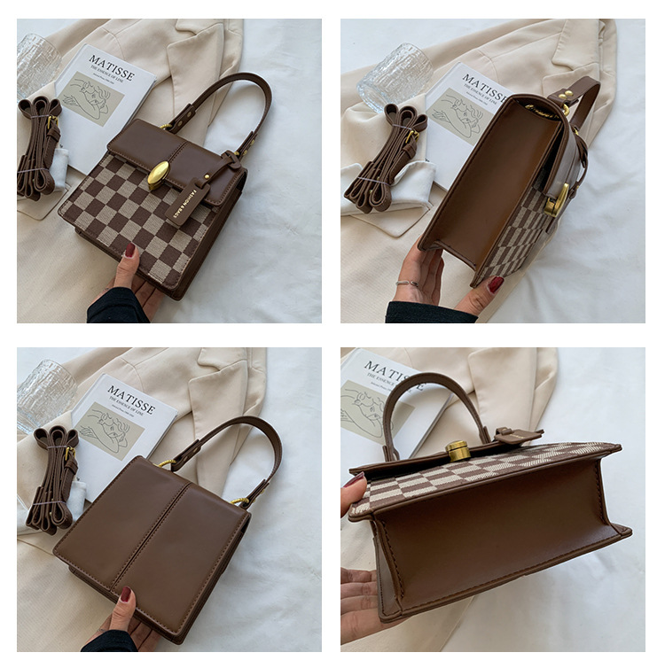 Bolso Más Vendido Para Mujeres Otoño E Invierno 2021 Nueva Moda Retro Crossbody Ins Nicho Tablero De Ajedrez Plaid Pequeño Bolso Cuadrado Portátil display picture 2