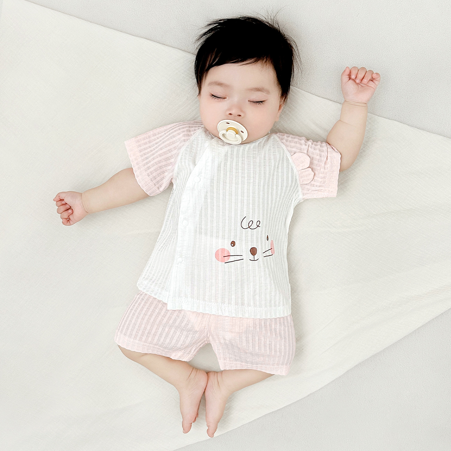 Trajes de bebé de verano para niños pijamas de algodón de manga corta para niños y niñas para salir ropa delgada para bebés de verano