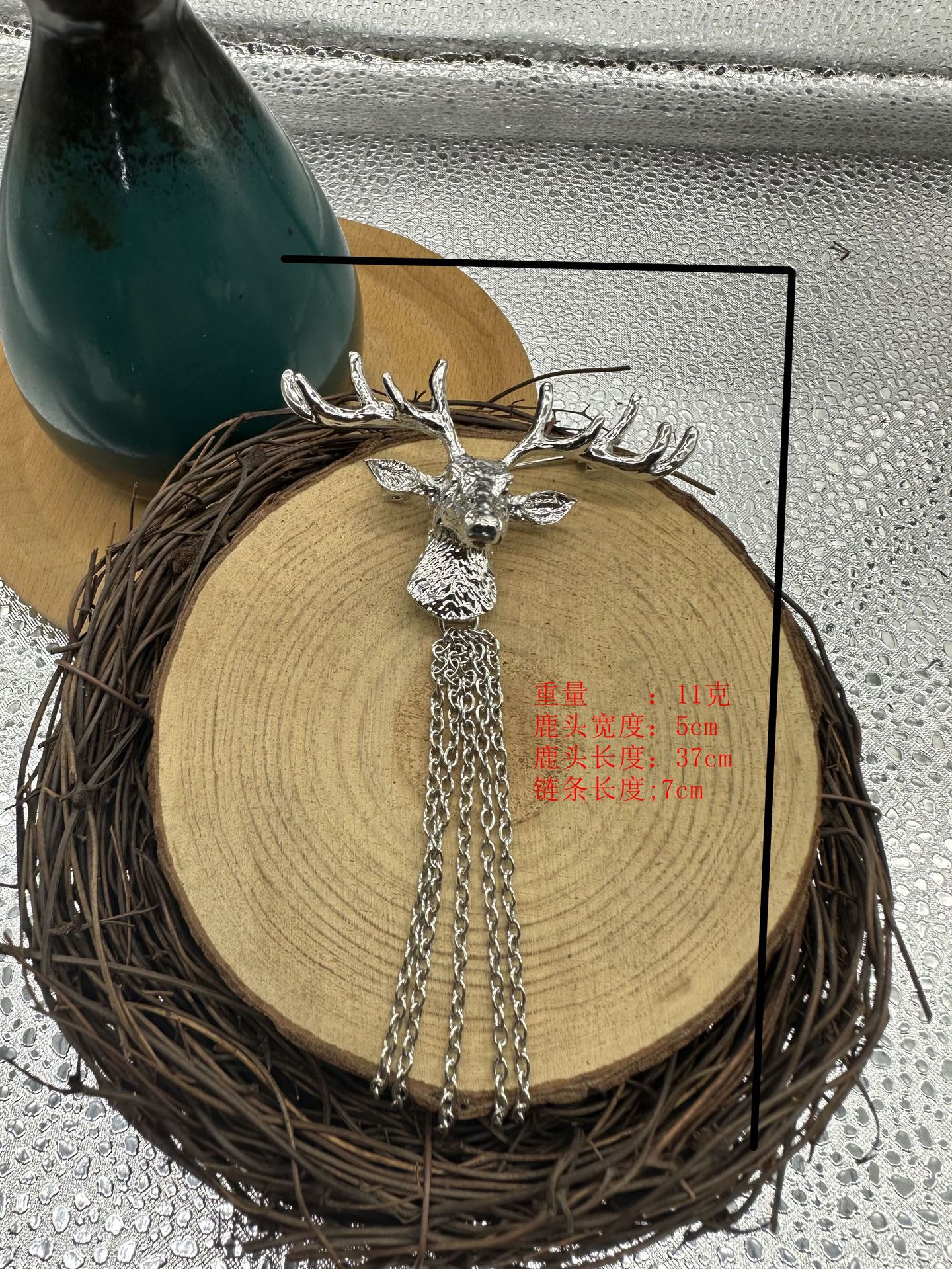 High-end brooch