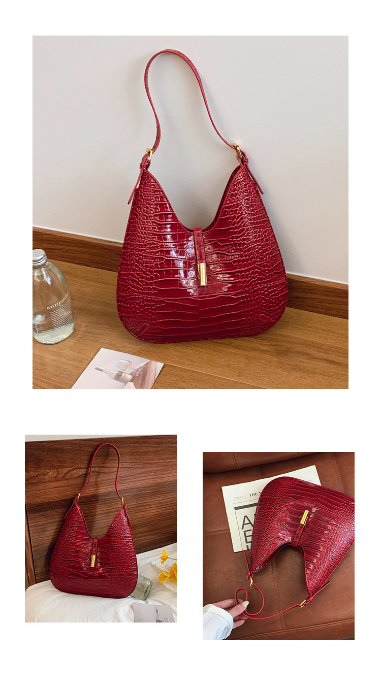 Saddle Bag With Alligator Embossed Texture – Unisex Shoulder Bag With Buckle Strap In Deep Red/Black/White (Structured PU, Minimalist Lock Closure)_voghion.com
